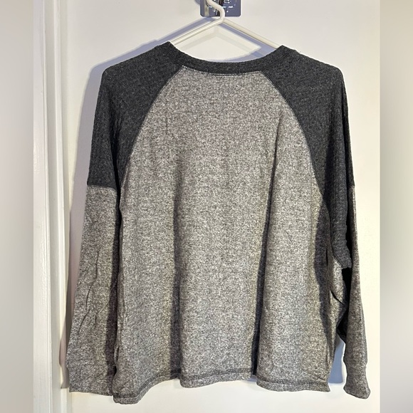 NWT Billabong Head Start SO Soft Boxy Fit Fleece Gray Top Small - Picture 7 of 13
